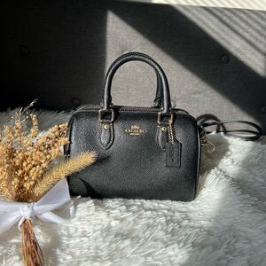 🔥COACH EUC🔥 BLACK MINI ROWAN CROSSBODY BAG